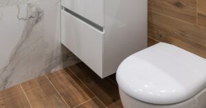 Come rendere bianco e brillante il wc con un prodotto fai da te