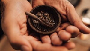 Sbarazzati di tonsillite e mal di gola con questo rapido rimedio fatto in casa