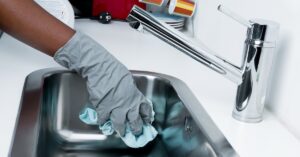 Non mischiare questi detergenti: rischiano di essere letali!