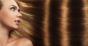 Capelli lucidi come dal parrucchiere: ecco come averli senza troppi sforzi