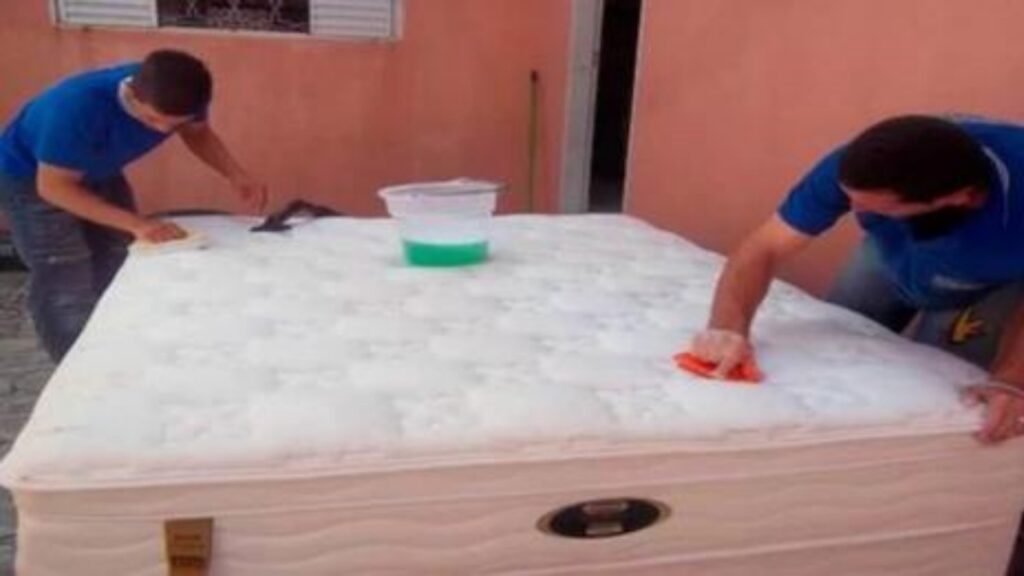 trucchi pulizia materasso