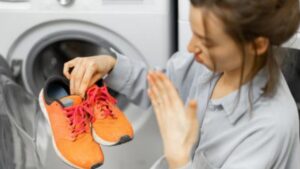 Come eliminare il cattivo odore delle scarpe