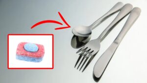 Come pulire le posate con le pastiglie per la lavastoviglie