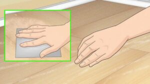 Il pavimento in parquet ha dei graffi: scopri il TRUCCO DELLA CERA