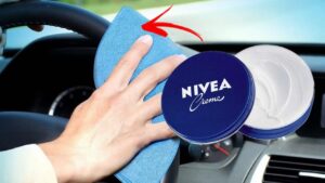 Perché è utile applicare la crema Nivea sul volante in pelle della tua auto?
