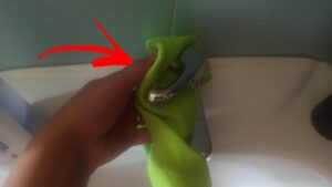 Eliminare il calcare in casa: è possibile con un semplice ingrediente che hai già!