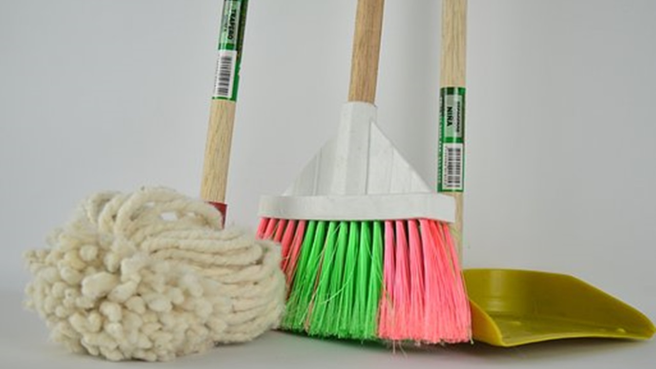 oggetti per spazzare