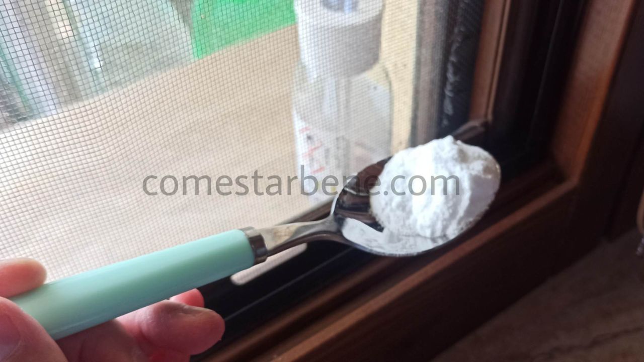 Bicarbonato di sodio sulle finestre