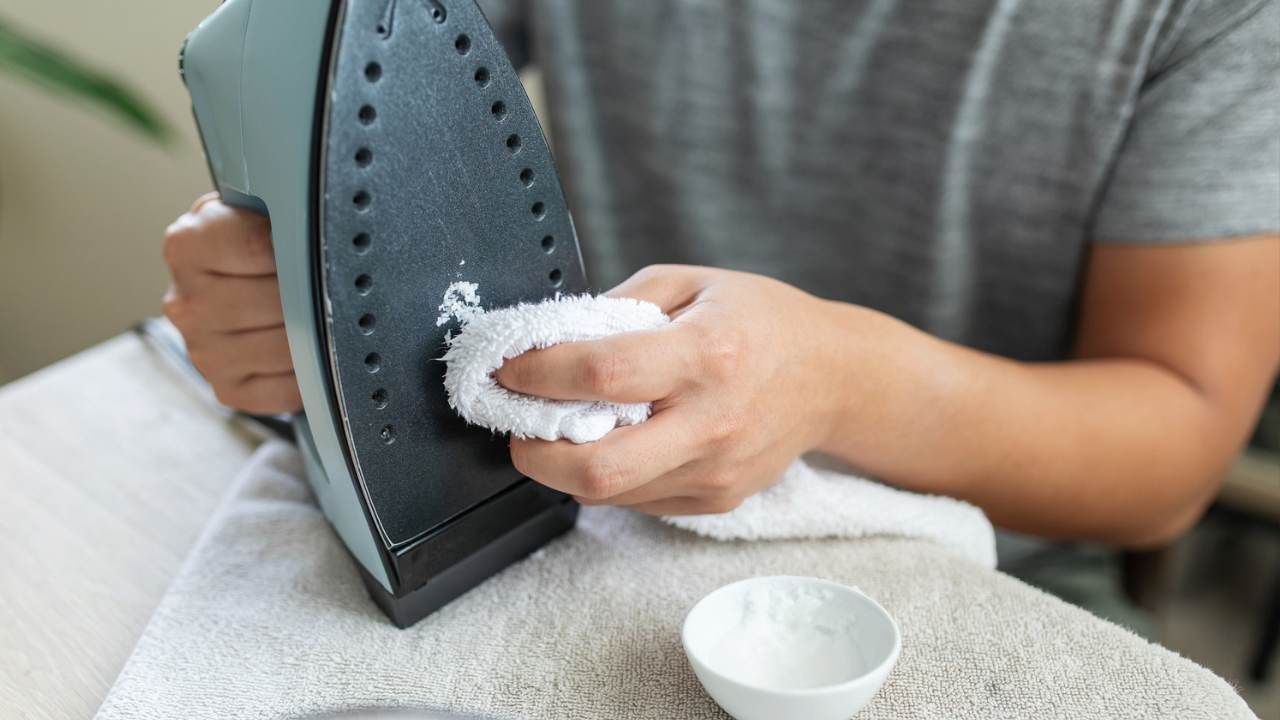 Pulizia ferro da stiro