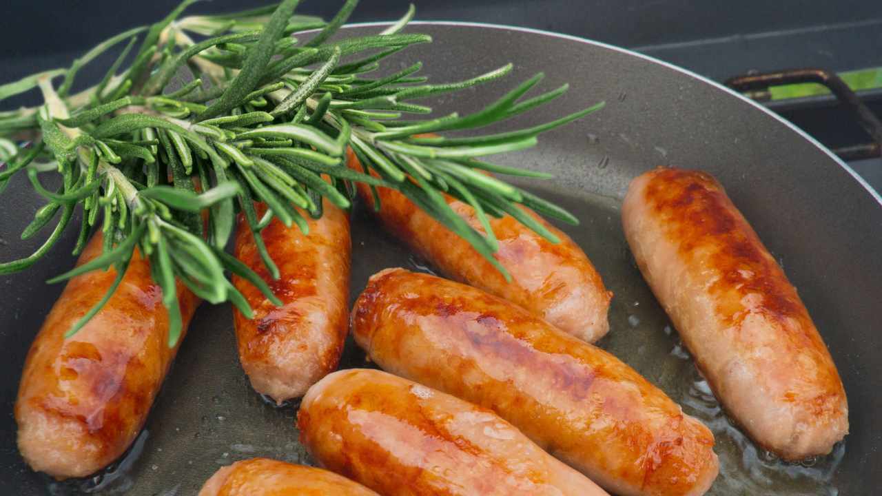 come cucinare le salsicce