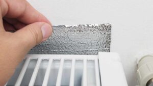 Il trucco della stagnola per i termosifoni: ti farà risparmiare