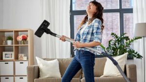 Usa così l’aspirapolvere e la tua casa sarà profumatissima