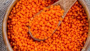 Tutte le proprietà delle lenticchie rosse e i consigli su come cucinarle