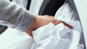 Non le stiro più: come evito le lenzuola stropicciate