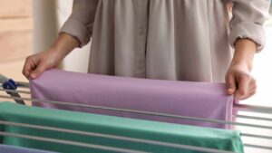 Trucchetti per aiutare i panni ad asciugare prima in inverno