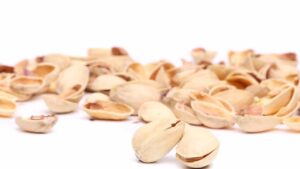 Mia nonna metteva sempre i pistacchi nei vasi di fiori, ora lo faccio anche io e ti dico il motivo