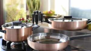 Rendi le tue pentole super brillanti con questi TRUCCHETTI