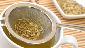 Tutto quello che devi assolutamente sapere sul tè al finocchio