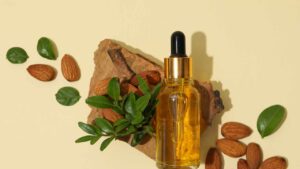 I molteplici benefici dell’olio di mandorle dolci per pelle, unghie e capelli