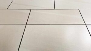 3 passaggi per lasciare il pavimento della cucina come nuovo