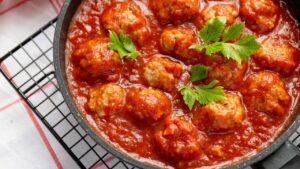 D’estate faccio così le polpette, niente carne solo ricotta: ecco la mia super ricetta