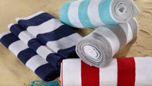 Teli da mare perfetti per tutta l’estate: basta lavarli in questo modo