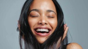 Ho capito come usare l’olio di cocco sui miei capelli nel modo giusto: non li ho mai avuti così morbidi