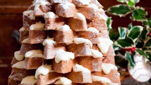 Crema al mascarpone per rendere il pandoro speciale e goloso durante le festività natalizie