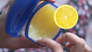 Mescola vaselina e limone! Vorrei averlo saputo prima