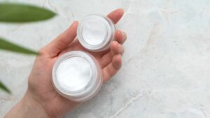 9 rimedi naturali per alleviare i sintomi della psoriasi e migliorare la pelle