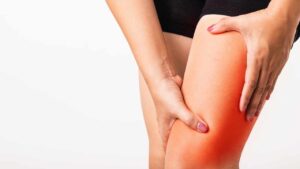 Questa è la vitamina che ti manca quando le gambe sono stanche