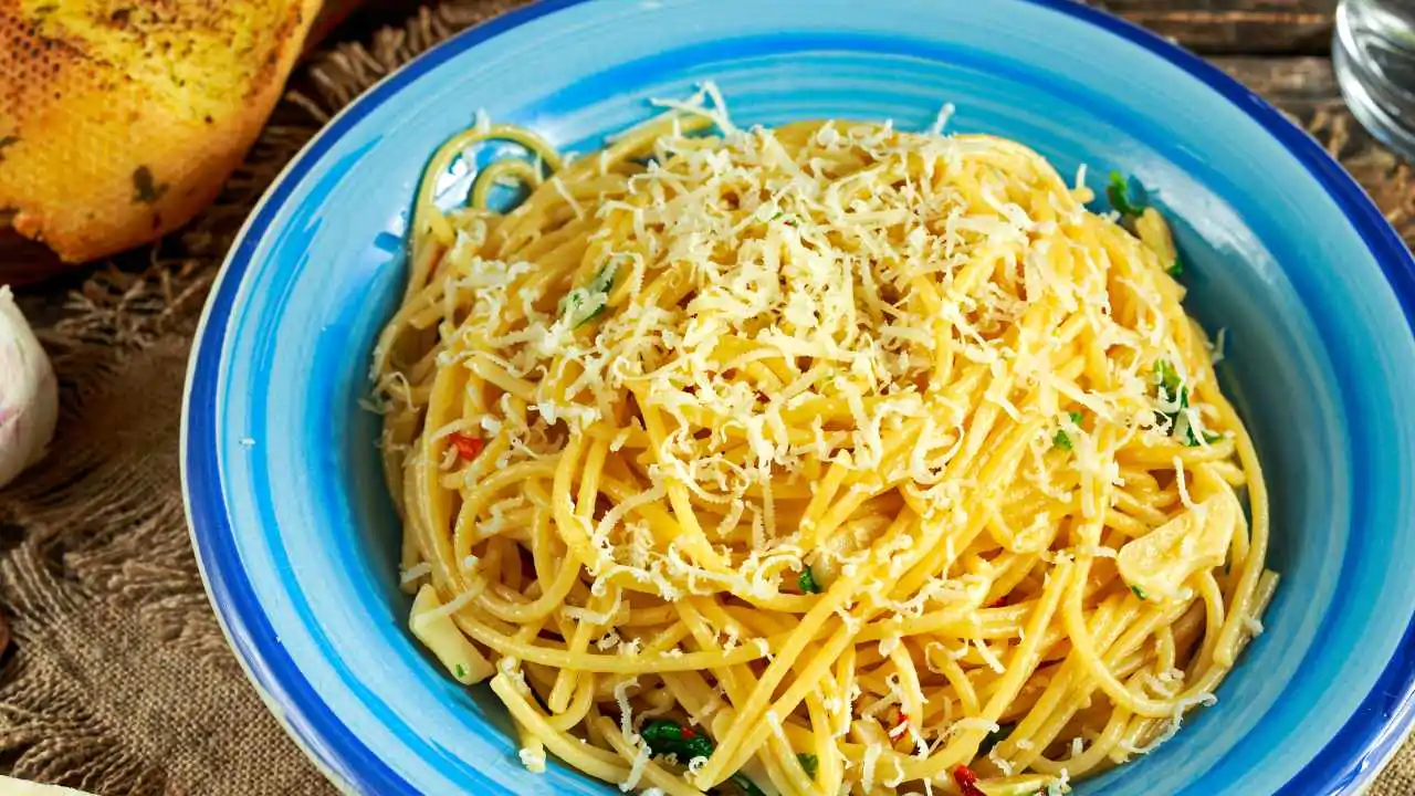 ricetta spaghetti aglio, olio e peperoncino barbieri