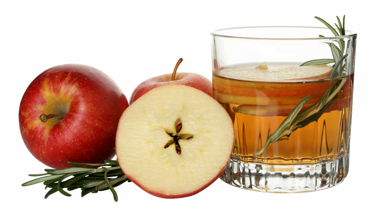 benefici mela e rosmarino