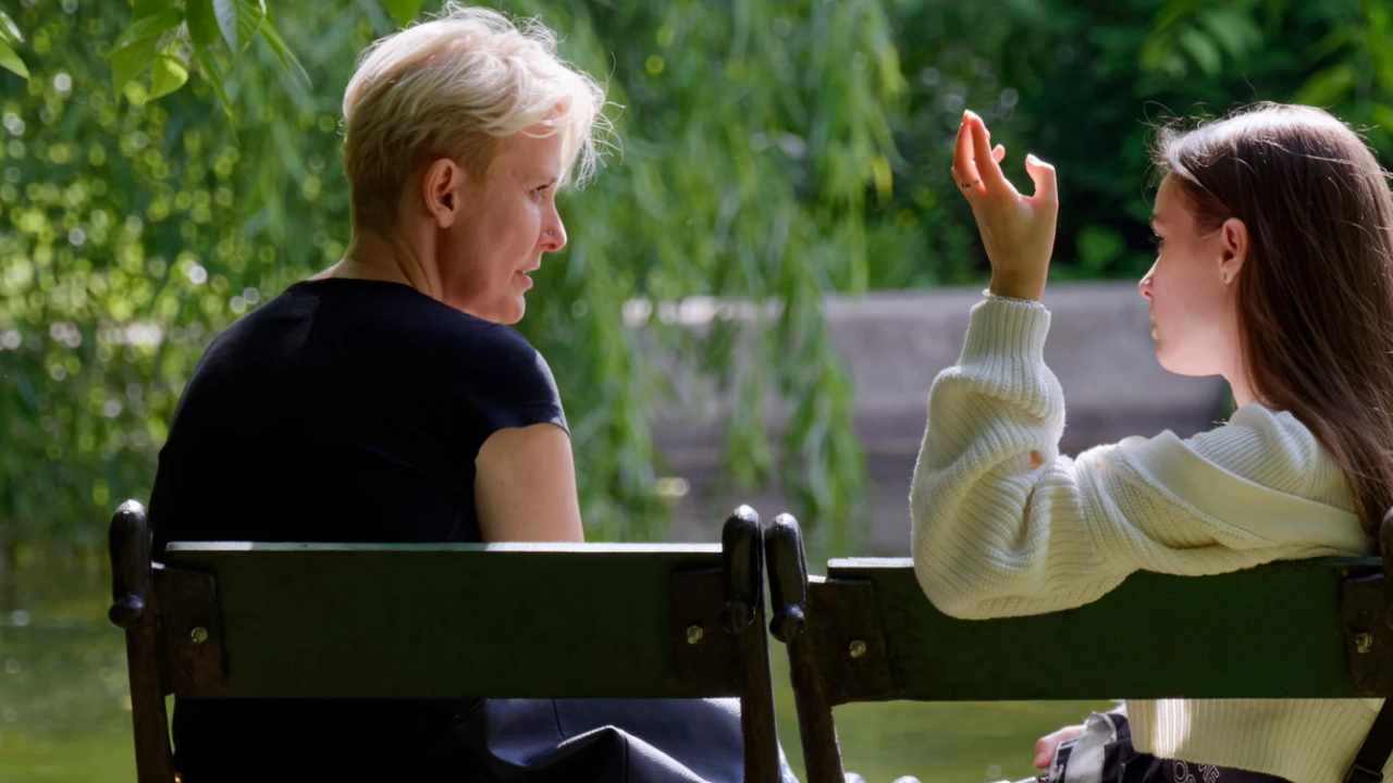 psicologia e parlare a bassa voce 