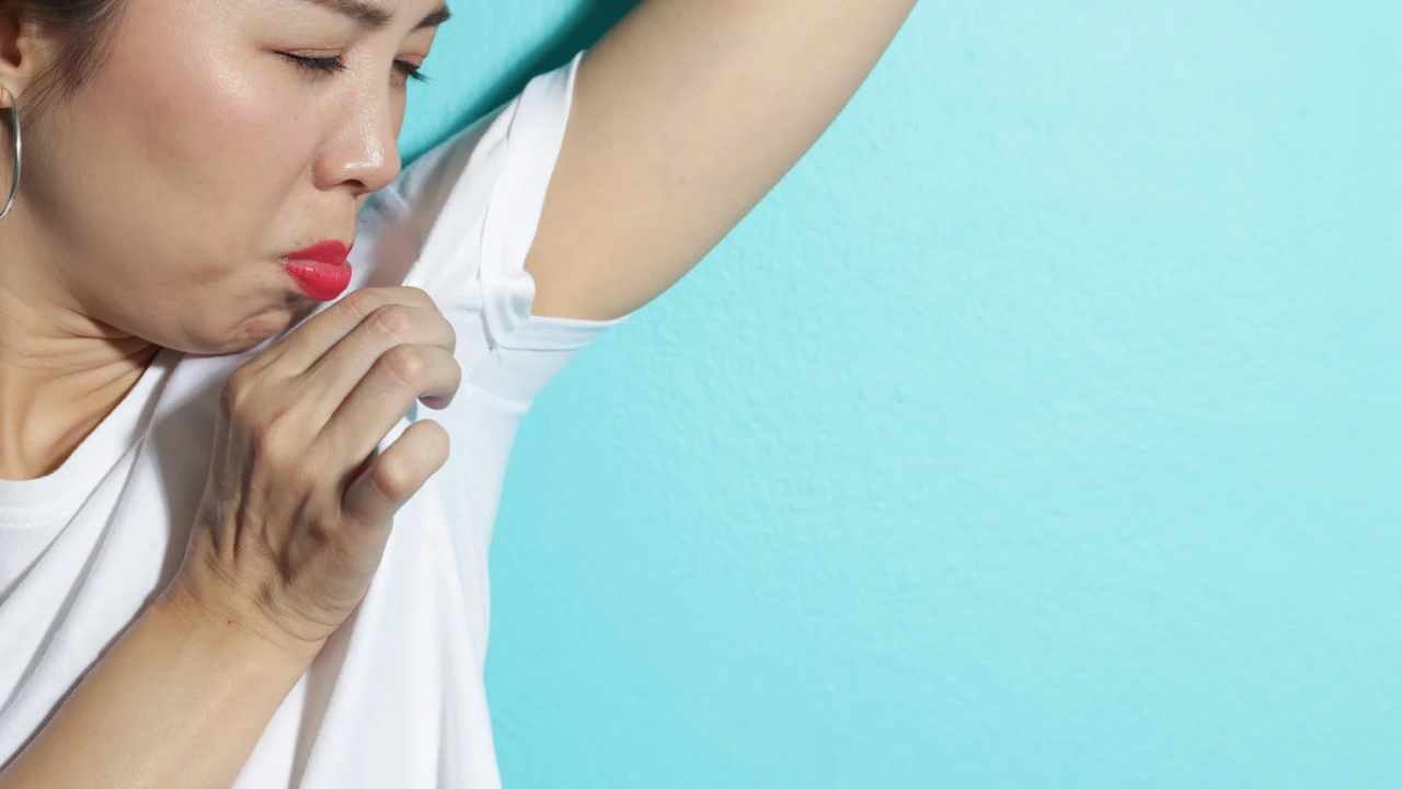 trucco sudore vestiti