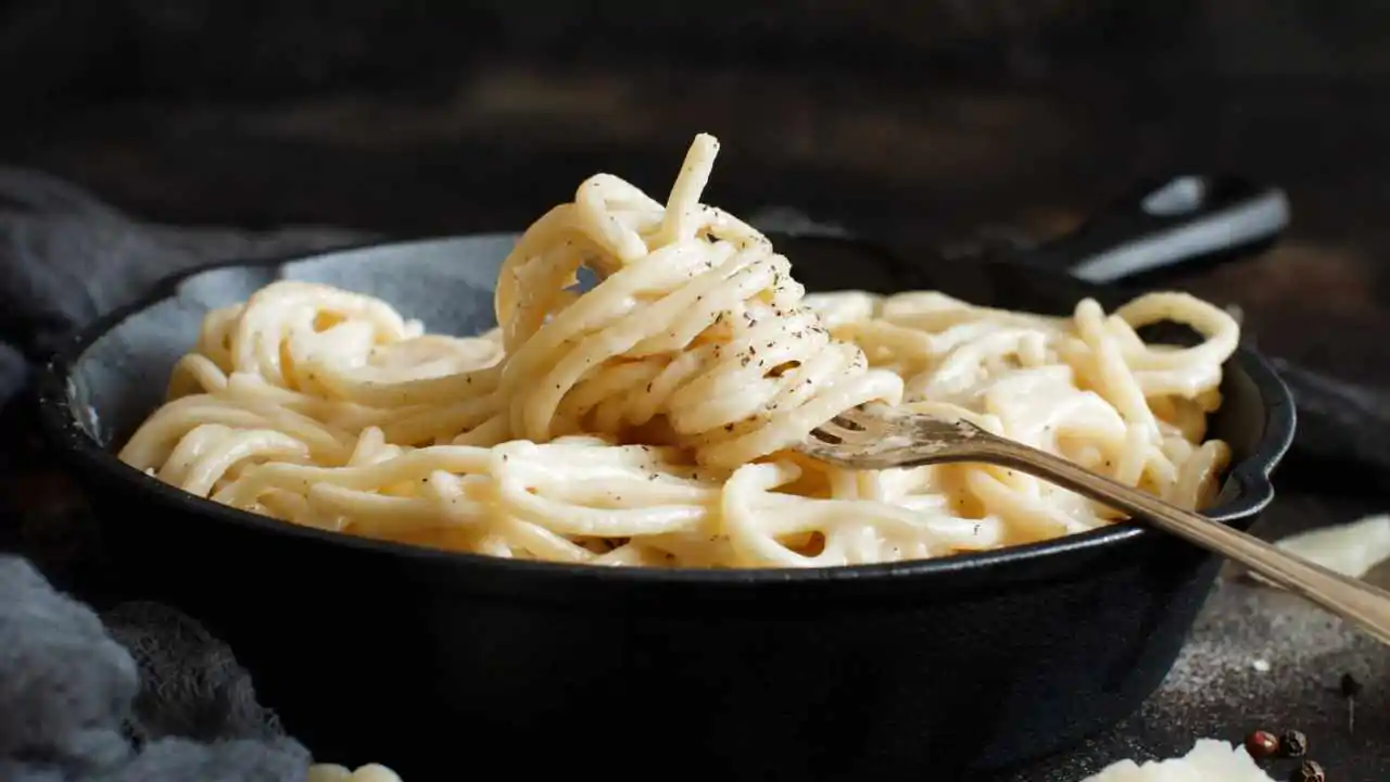 ricetta perfetta spaghetti cacio e pepe