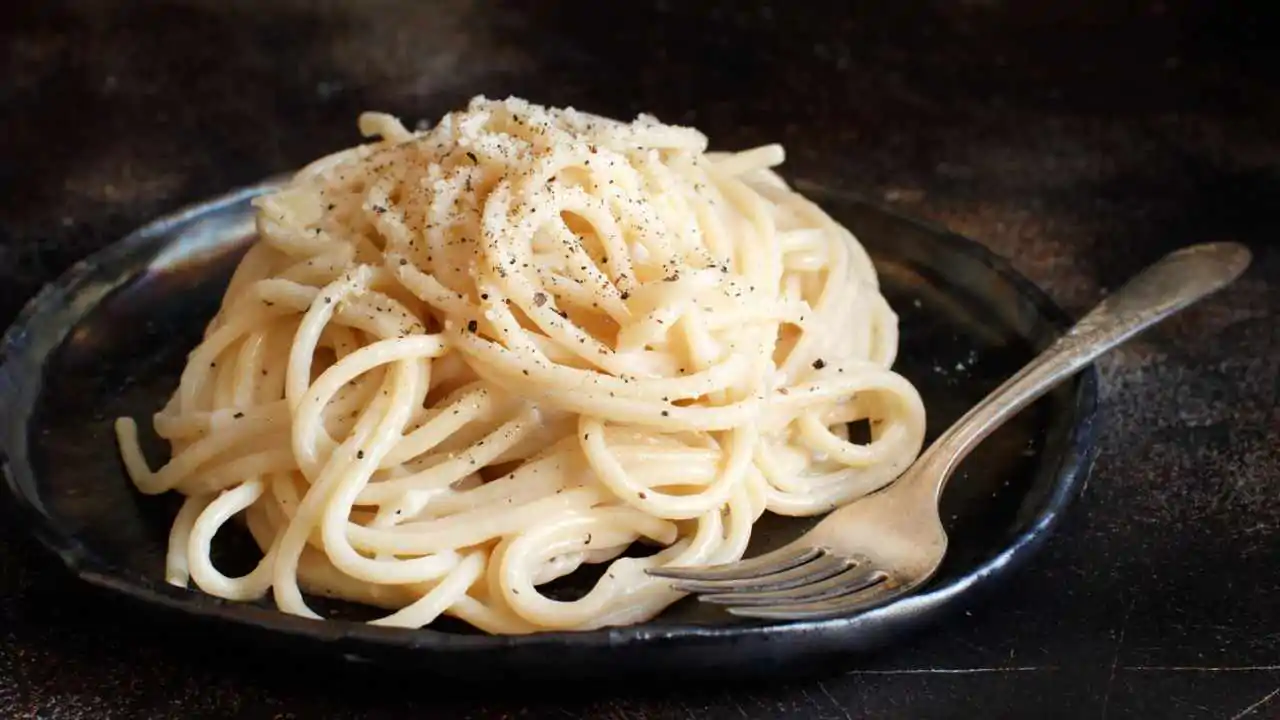 ricetta perfetta spaghetti cacio e pepe