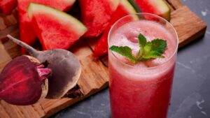 Benefici del frullato di barbabietola e anguria: ricetta facile e salutare