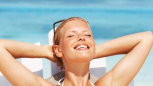 Cosa succede se prendo il sole con il fondotinta?