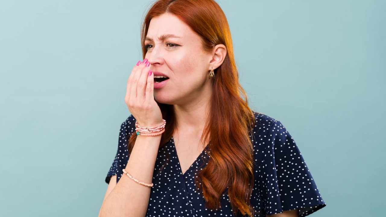 rimedi alito cattivo