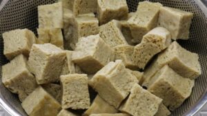 Aiuta la digestione, se soffri spesso di mal di stomaco è questo l’alimento che puoi mangiare