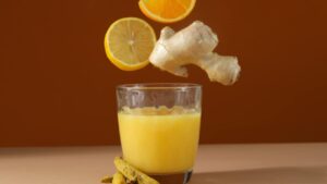 Come fare il succo alla curcuma per alleviare stress e ansia