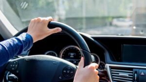 Patente di guida, le persone con queste patologie non possono guidare: una non la sapevo!