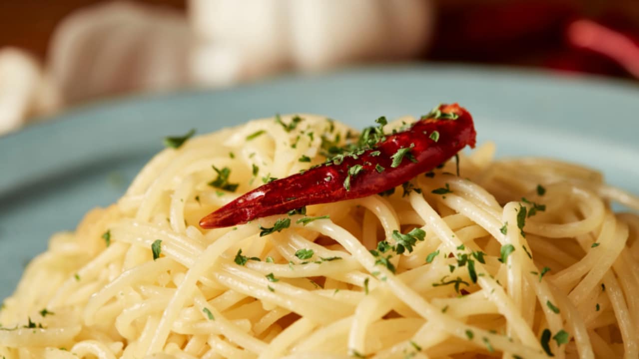 Antonino Cannavacciuolo spaghetti aglio e olioi