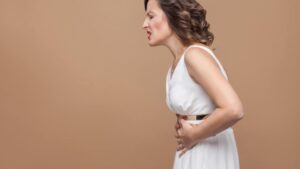 Come alleviare e prevenire i gas intestinali: 6 rimedi casalinghi che ti salveranno