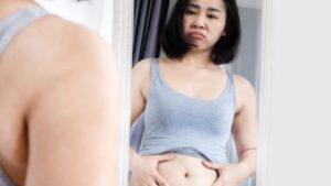 7 ragioni per le quali il tuo addome tende ad accumulare grasso