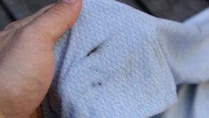 Rimuovi le macchie di grasso in modo naturale e senza rovinare i vestiti