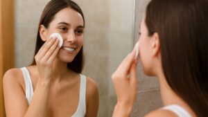 Come preparare l’acqua micellare in casa