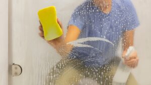 Fai così e la tua doccia rimarrà e pulita 3 volte più a lungo